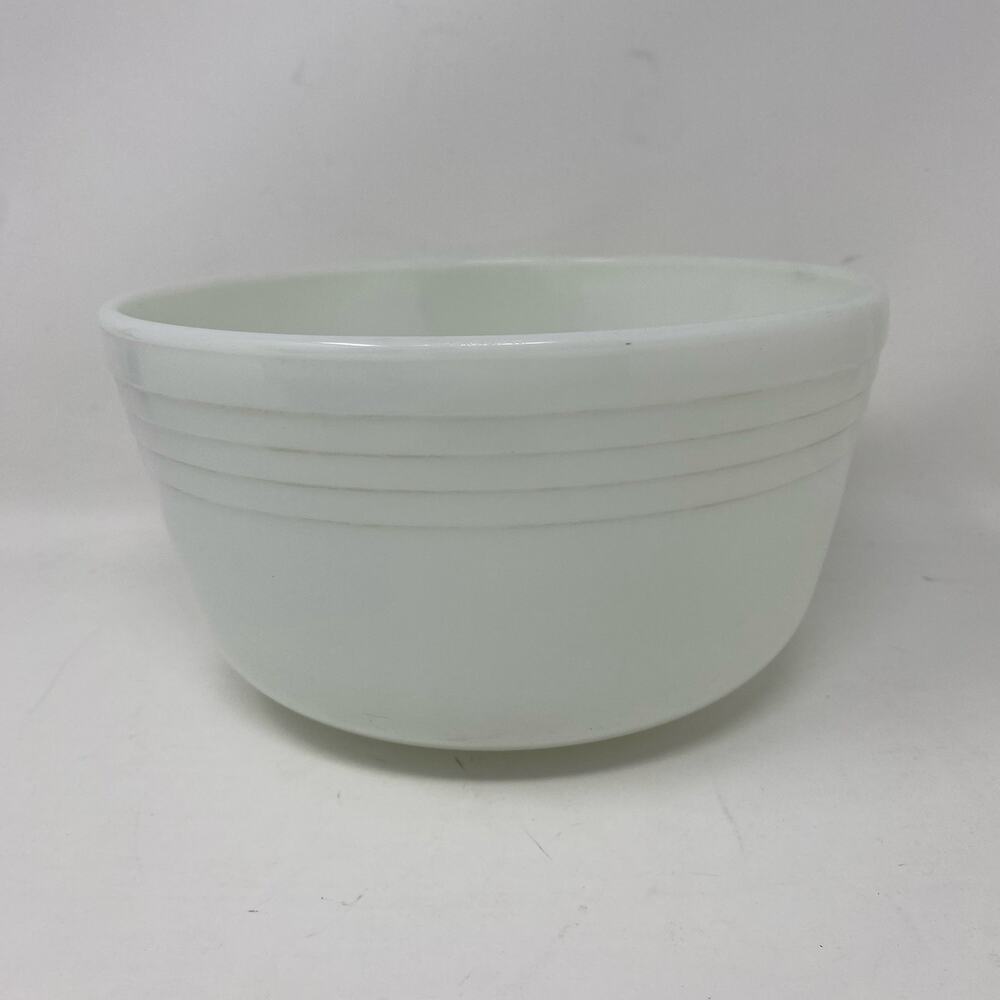 Pyrex white glass ribbed mixing bowl vintage #31 - Picture 8 of 8
